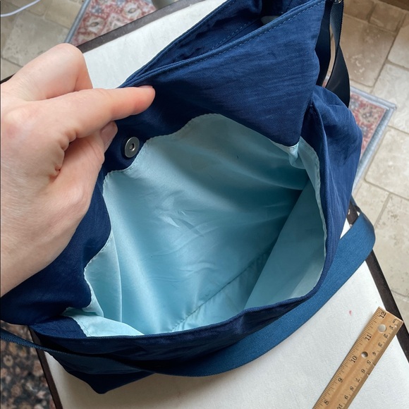 Baggallini Crossbody Travel Bag Pacific Stripe Nylon Large Size Messenger - Picture 9 of 14